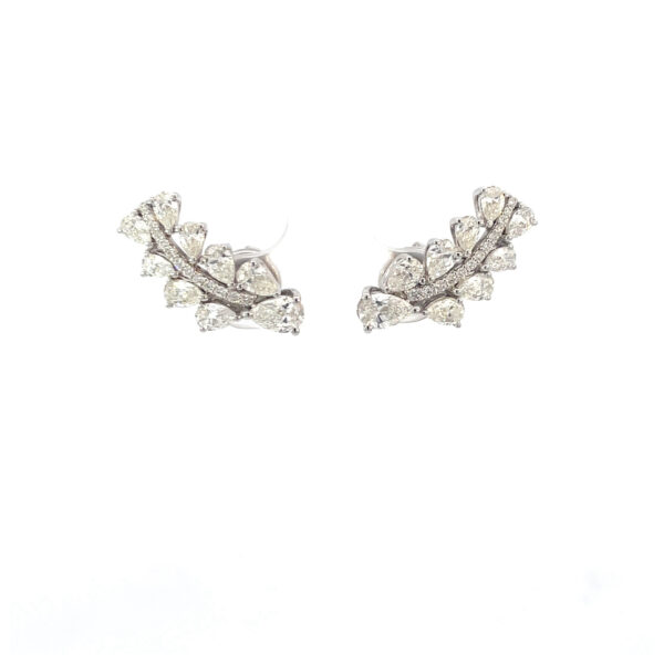 Pear shape diamond earrings Dubai