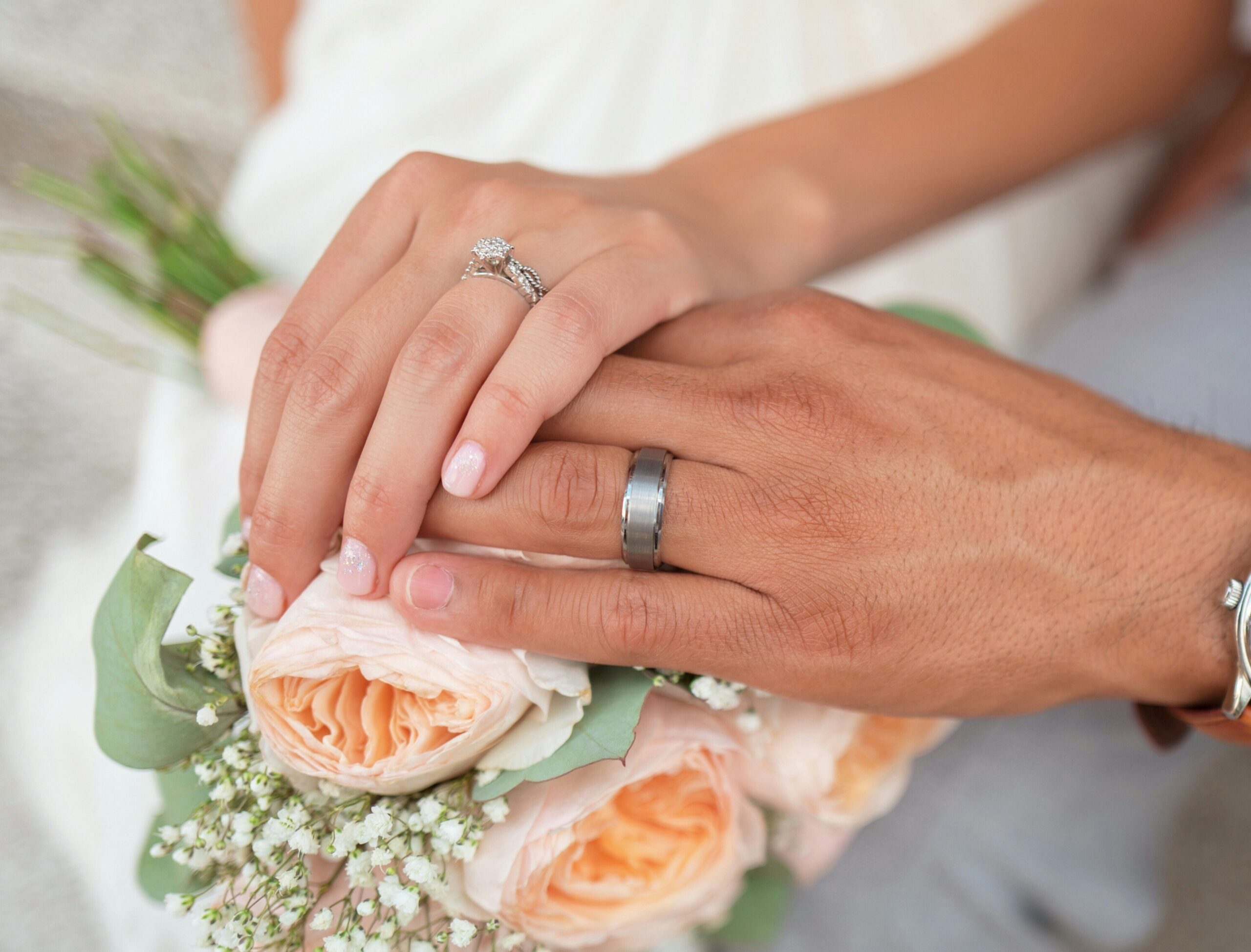 Personalized wedding rings Dubai