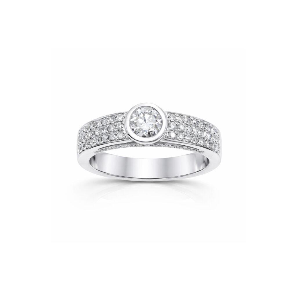 Bezel setting ring Dubai
