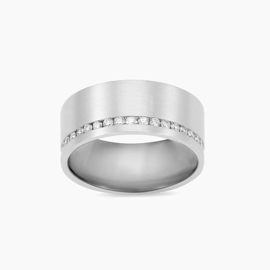 Diamond Platinum band for Men in Dubai