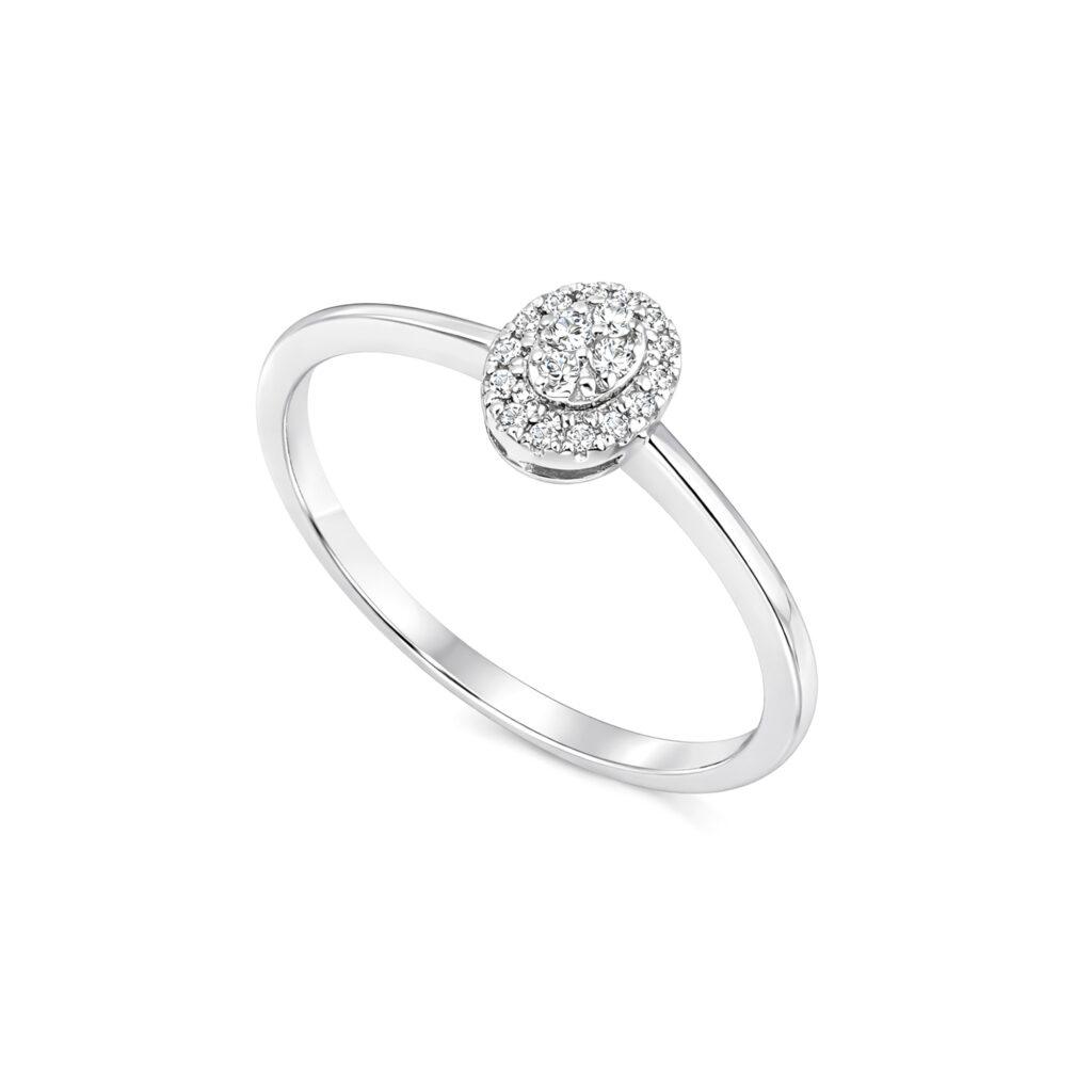 Diamond Studded Ring Dubai