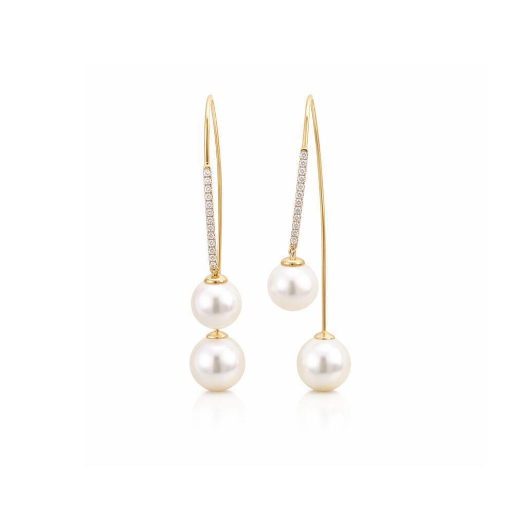 Fancy pearl hoop earrings Dubai
