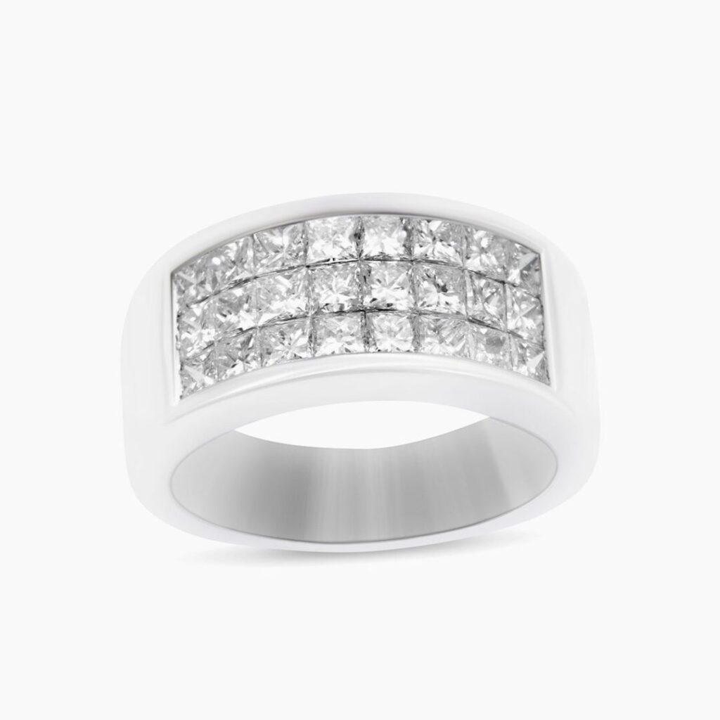 Princess Cut Invisible setting Diamond Ring