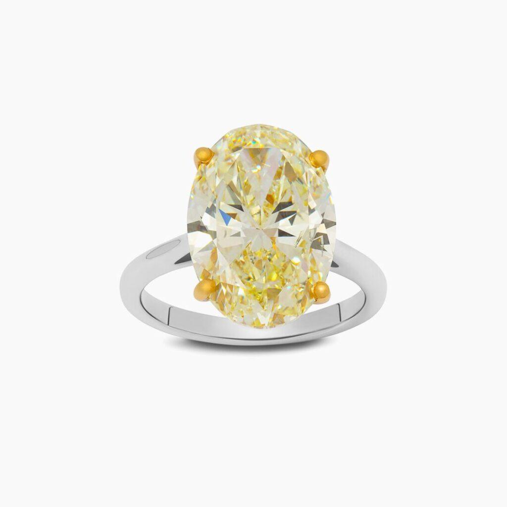Fancy Yellow Oval shape Diamond Ring Dubai