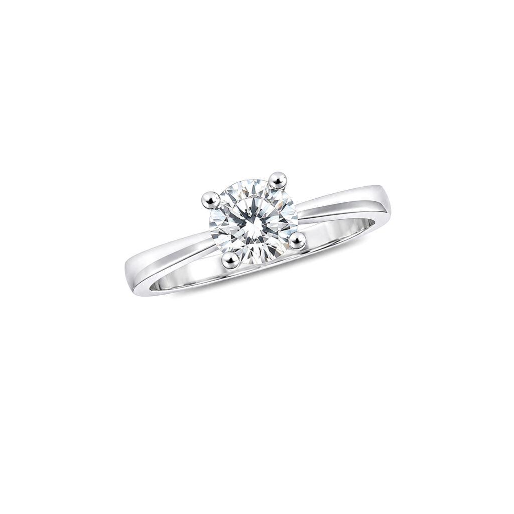 Round diamond engagement ring UAE