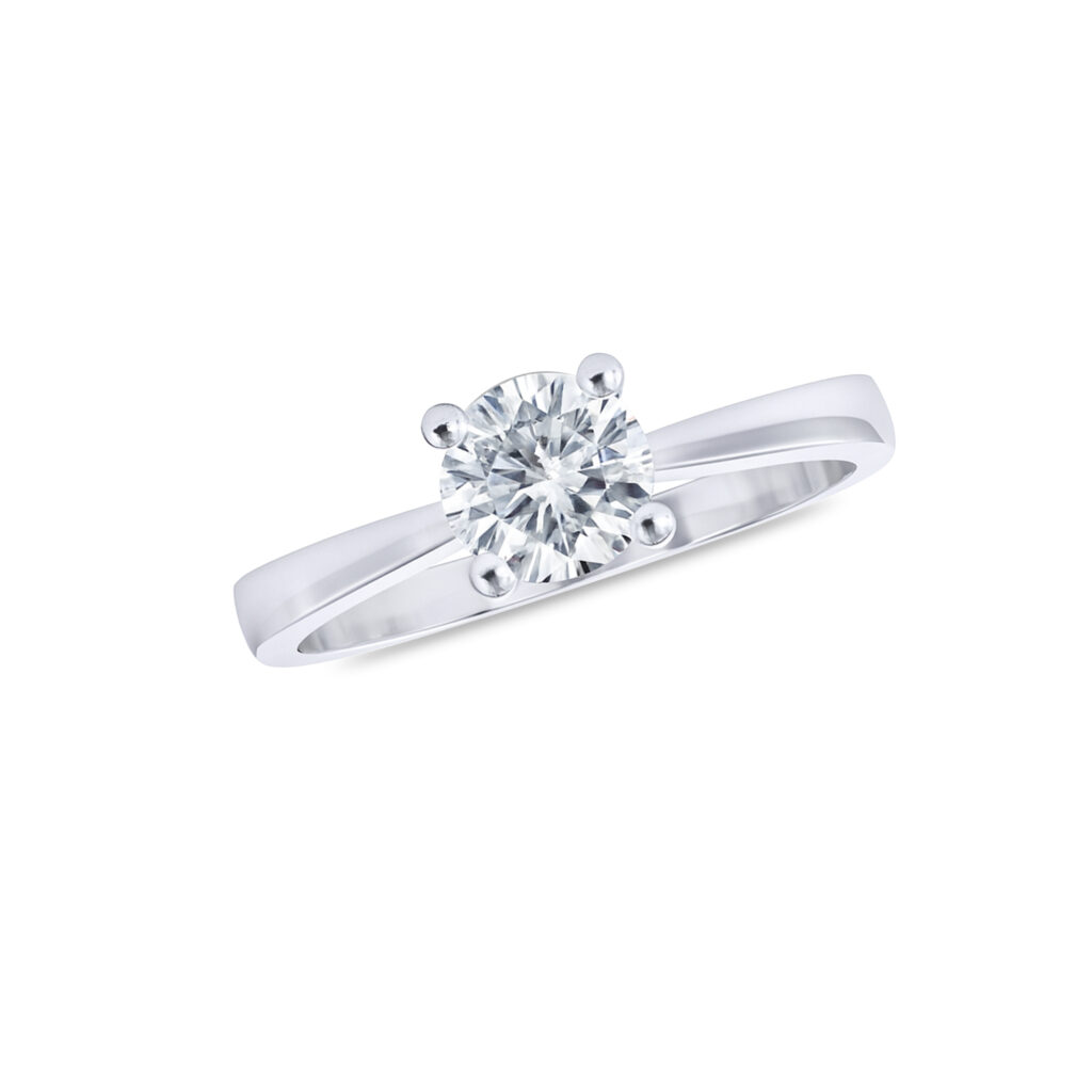 Round diamond engagement ring UAE
