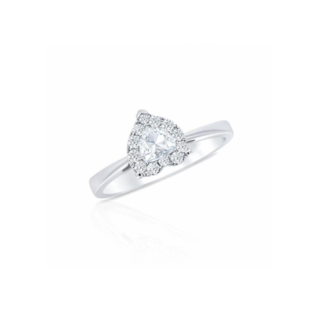 Cluster setting Heart Shape diamond ring