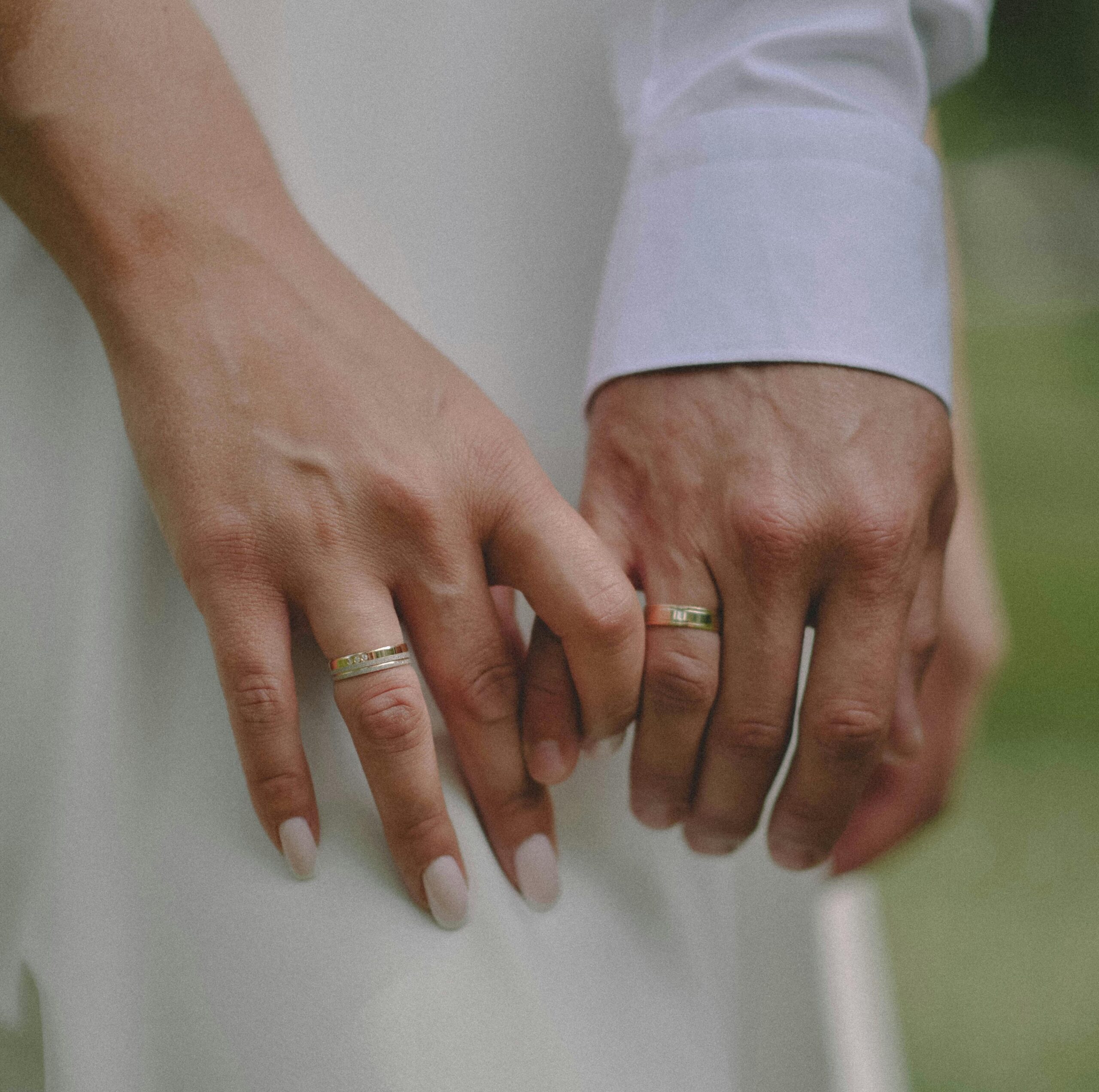 Wedding Bands vs Anniversary Bands