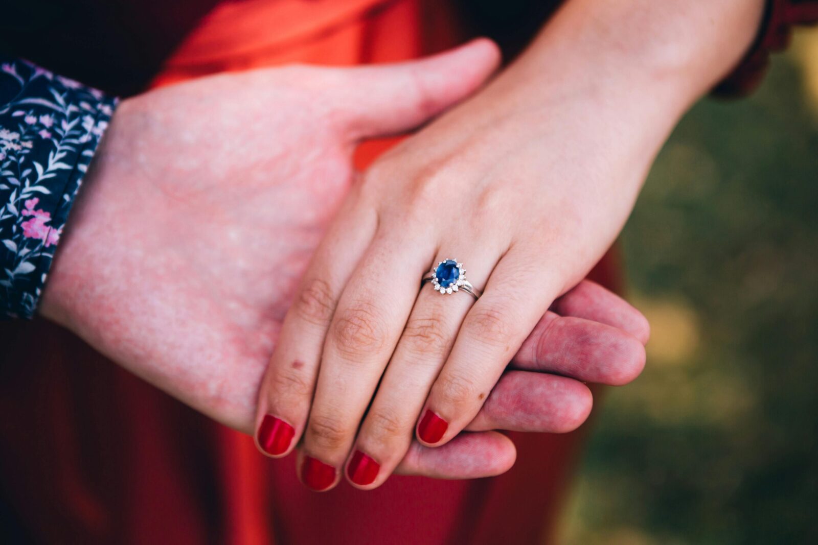 Custom Engagement Ring Dubai
