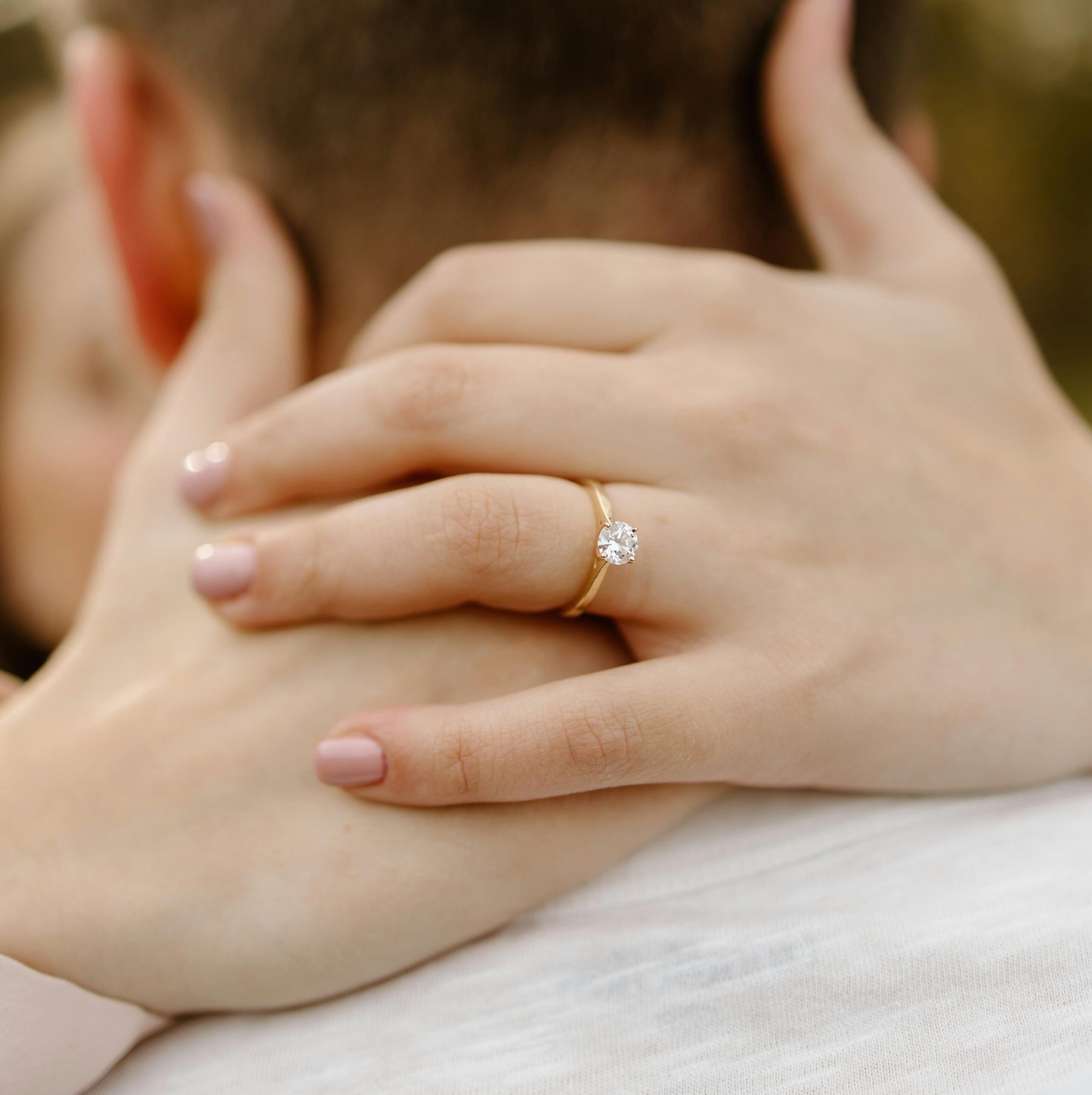 Customized Engagement Rings in Dubai