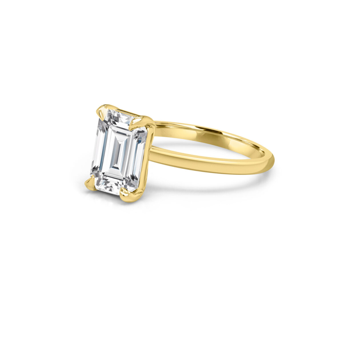 Emerald cut diamond engagement ring Dubai