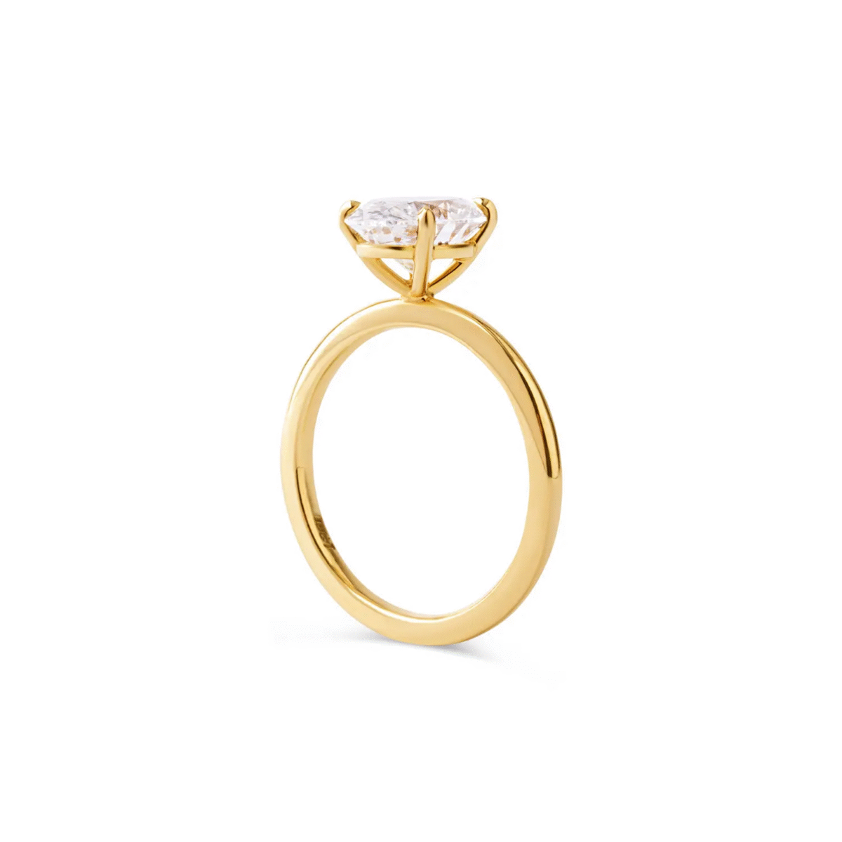 Oval Diamond Ring Dubai