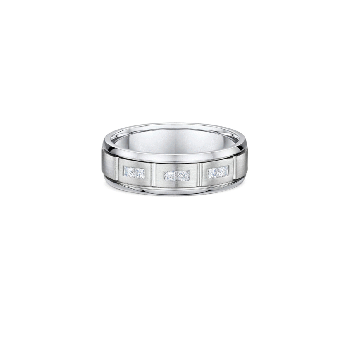 Princess cut diamond Wedding band Dubai