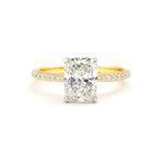 Radiant diamond ring with Shoulder diamonds Dubai