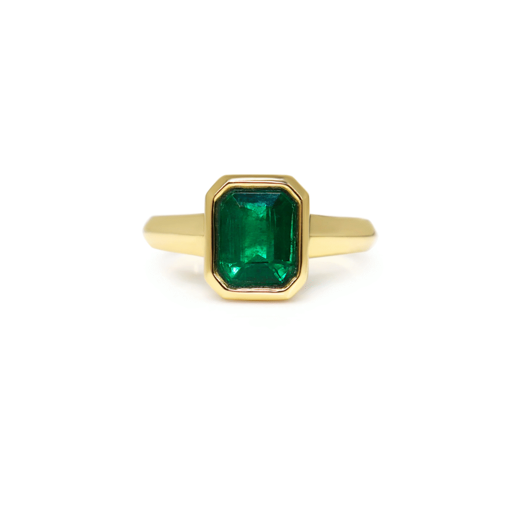 Emerald ring in bezel setting Dubai
