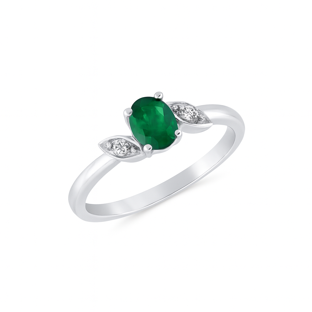 Oval emerald ring with leaf shape