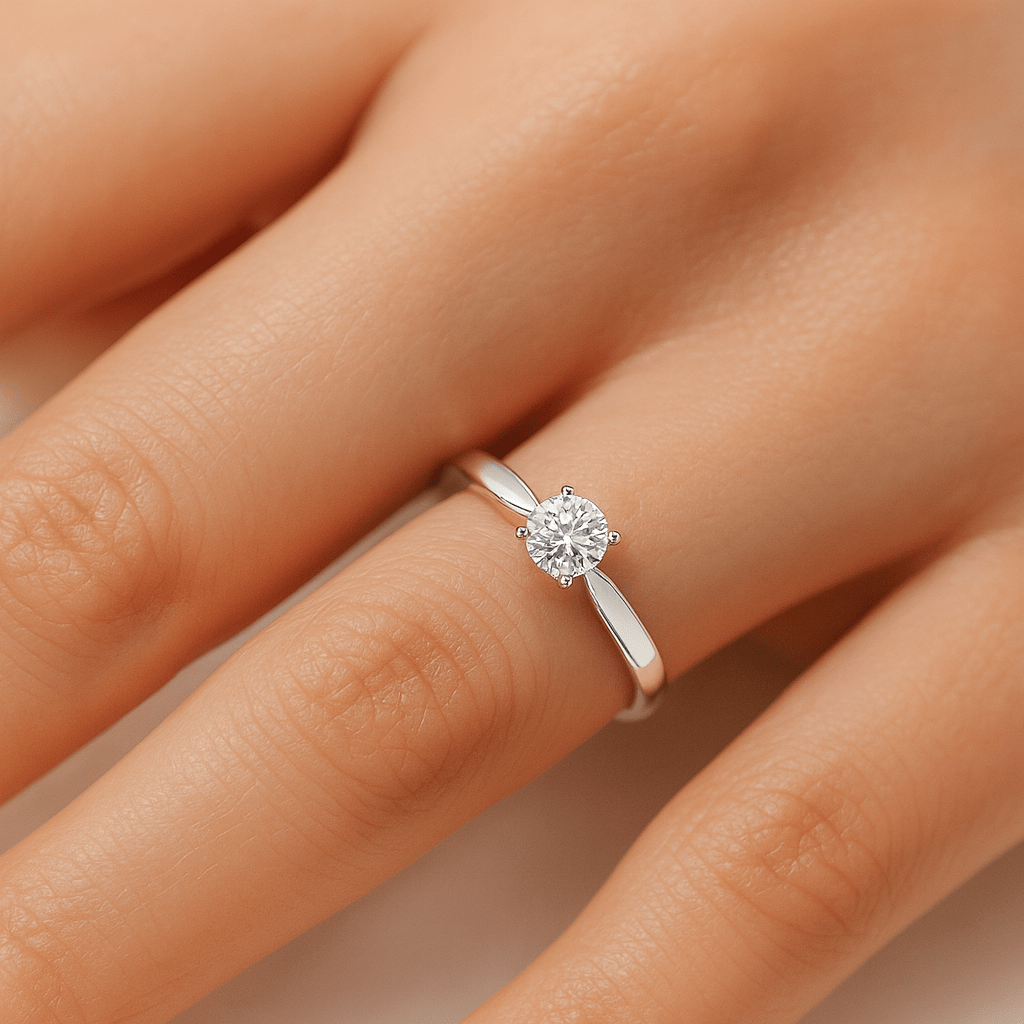 0.30 carat Round Solitaire diamond Ring UAE