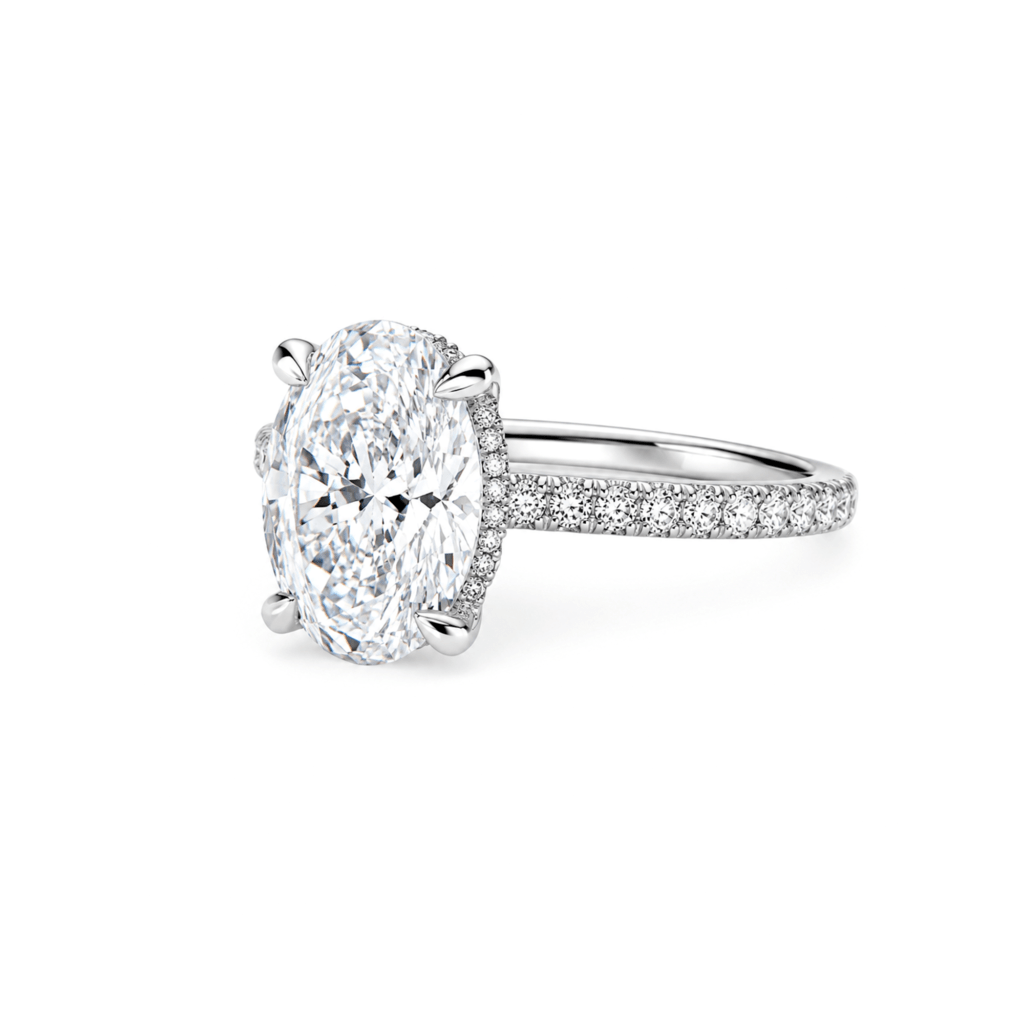 Oval diamond ring with Side diamonds Dubai