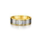 Wedding ring with Princess cut diamond