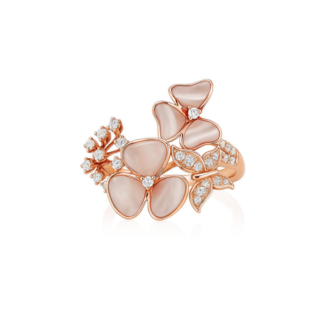 Floral Mother of pearl ring with Diamonds