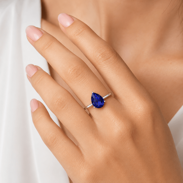 Blue sapphire pear shaped ring Dubai