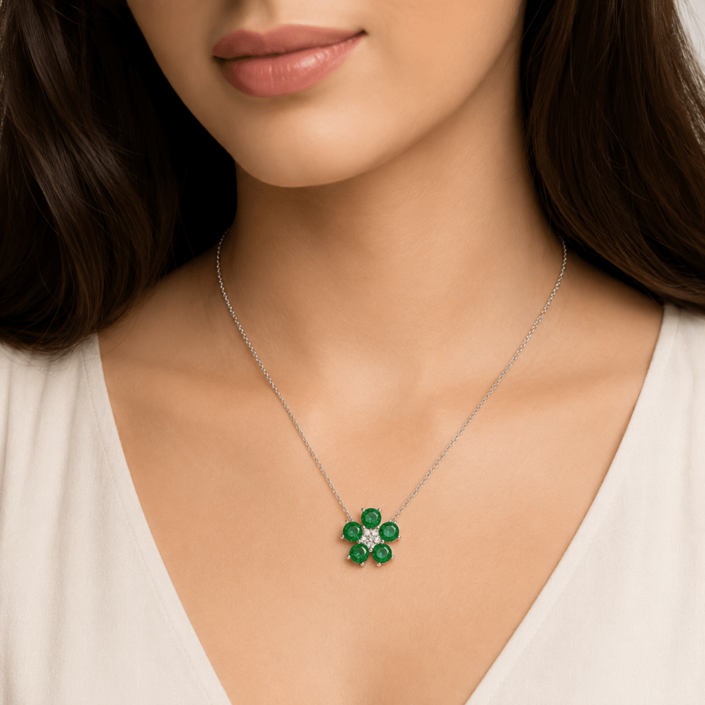 Floral emerald pendant Dubai