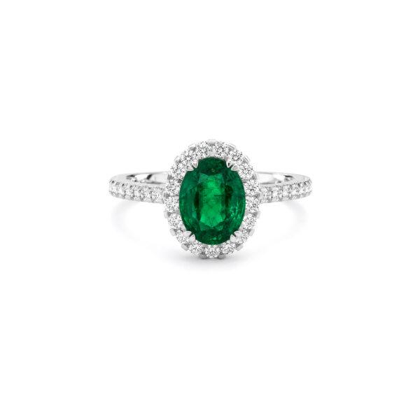 Oval Emerald ring with diamonds
