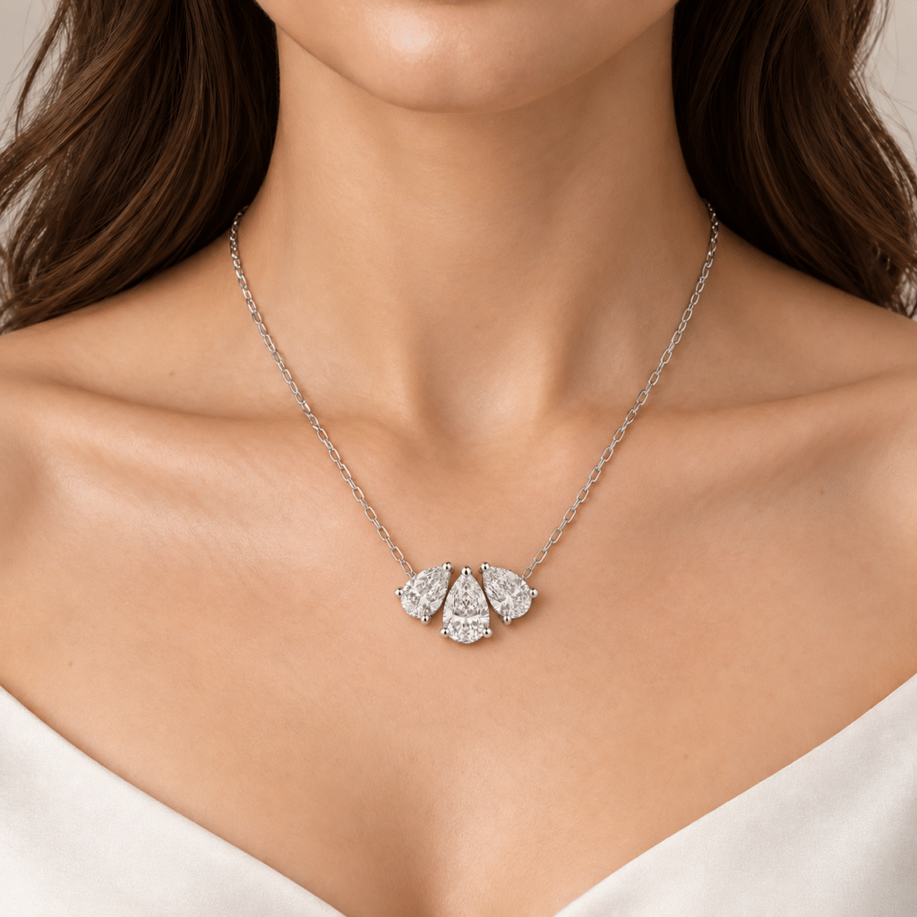 Pear-cut trilogy pendant Dubai